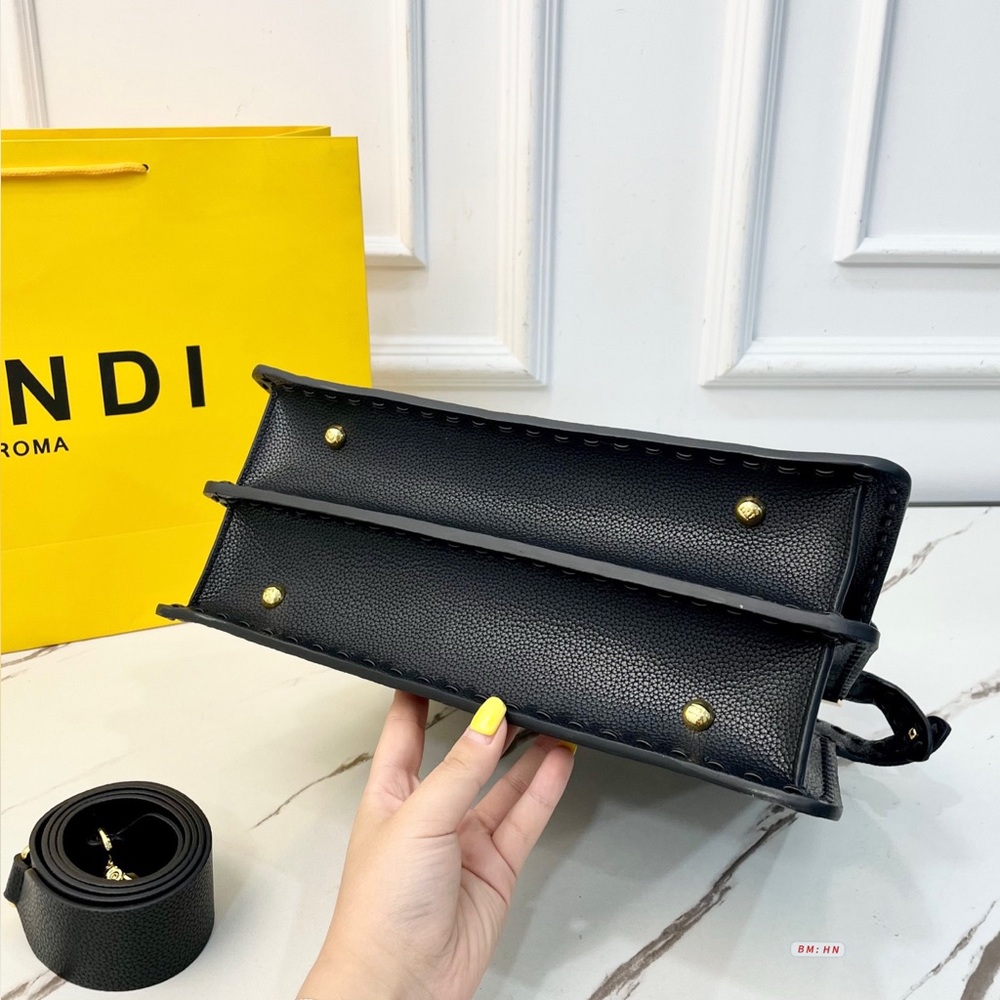Fendi Bag - Picture 6 of 8